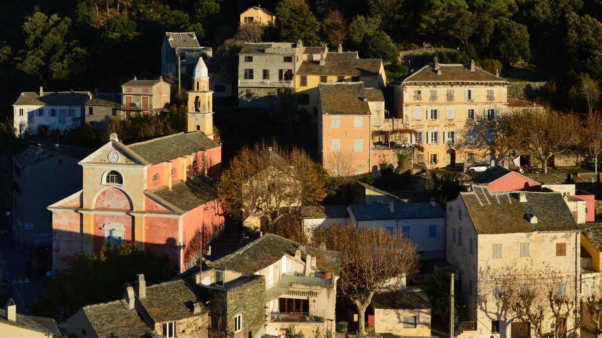 Veneux-les-Sablons : dix ans après l'incendie, l'église bénie et rendue au culte